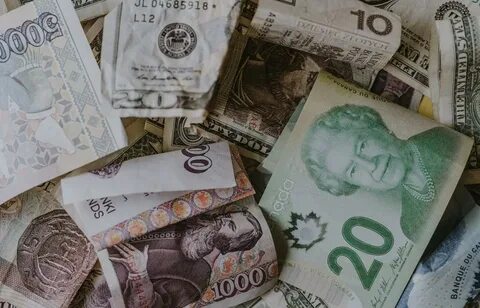Клиенты ВТБ могут покупать юани, франки и фунты напрямую на Московской бирже