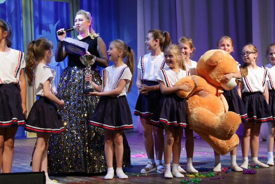 Юные звёздочки из Брянска покорили жюри Международного фестиваля
